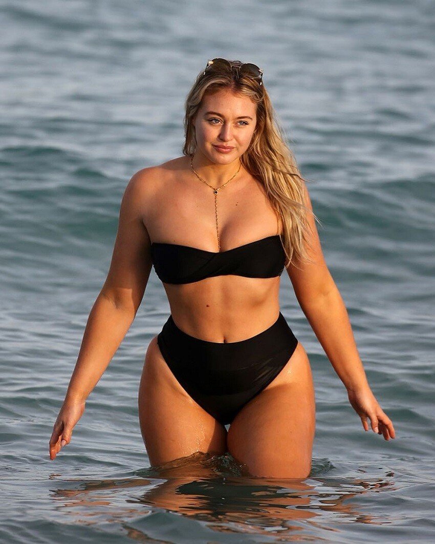 Iskra-Lawrence.01.jpg ㅇㅎ) 몸무게 90kg 여자 패션모델