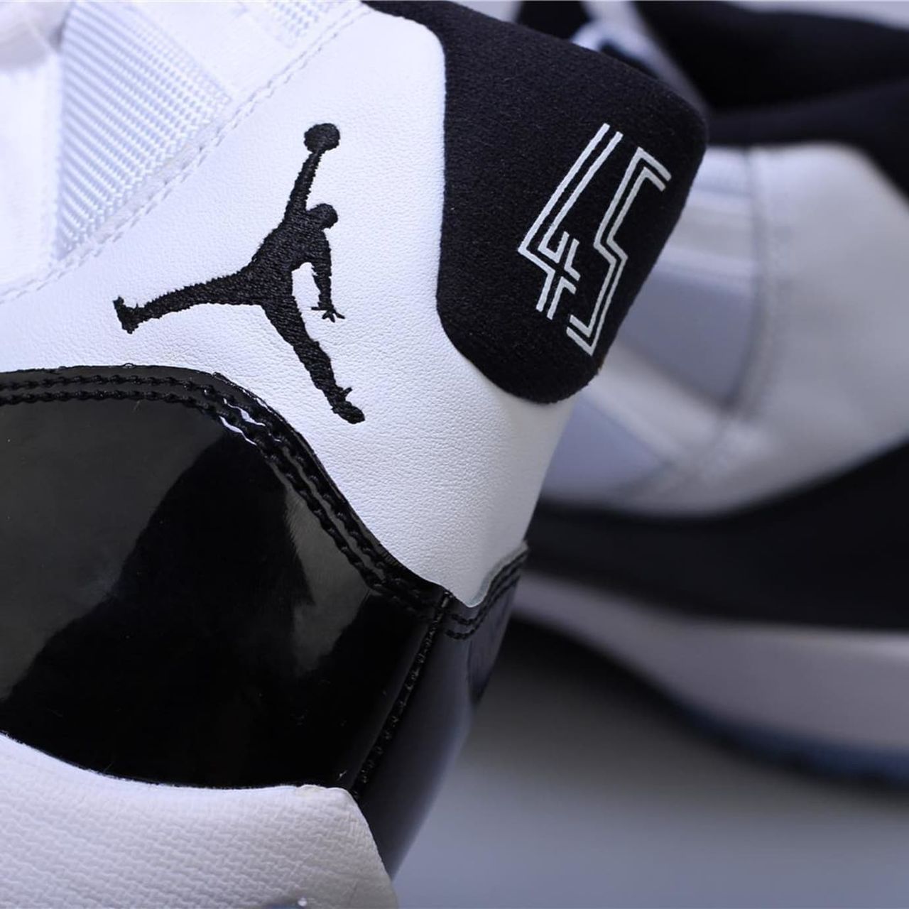 air-jordan-11-xi-concord-2018-release-date-378037-100-heel.jpg