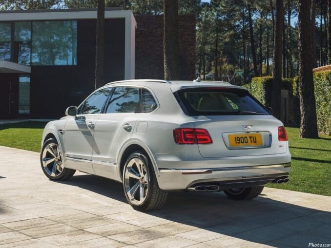 Bentley-Bentayga-Hybrid-2019-05-678x509.jpg 현존 최고의 디자인을 가진 SUV