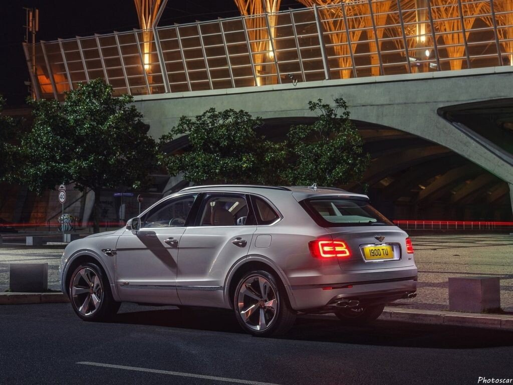 Bentley-Bentayga-Hybrid-2019-06-1024x768.jpg 현존 최고의 디자인을 가진 SUV